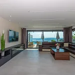 Luxury Lorena With Heated Pool, Jacuzzi,sauna And Seaview Villa *