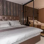 Luxury Lorena With Heated Pool, Jacuzzi,sauna And Seaview Villa