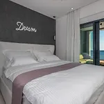 Villa Luxury Lorena With Heated Pool, Jacuzzi,sauna And Seaview