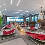 Villa Luxury Lorena With Heated Pool, Jacuzzi,sauna And Seaview