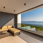 Villa Luxury Lorena With Heated Pool, Jacuzzi,sauna And Seaview