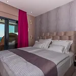 Luxury Lorena With Heated Pool, Jacuzzi,sauna And Seaview Villa