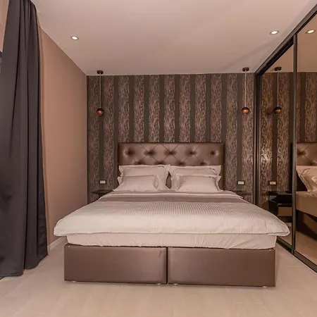 Luxury Lorena With Heated Pool, Jacuzzi,sauna And Seaview וילה קריקווניצה