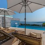 Luxury Lorena With Heated Pool, Jacuzzi,sauna And Seaview *