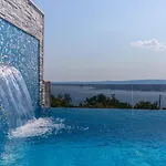 Villa Luxury Lorena With Heated Pool, Jacuzzi,sauna And Seaview *