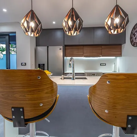 Luxury Lorena With Heated Pool, Jacuzzi,sauna And Seaview *