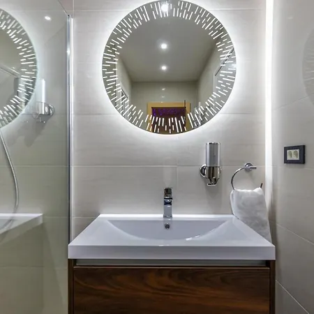 Luxury Lorena With Heated Pool, Jacuzzi,sauna And Seaview *
