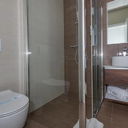 Luxury Lorena With Heated Pool, Jacuzzi,sauna And Seaview *