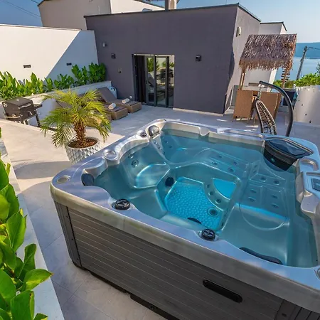 Luxury Lorena With Heated Pool, Jacuzzi,sauna And Seaview Villa *