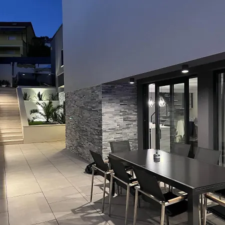 Luxury Lorena With Heated Pool, Jacuzzi,sauna And Seaview *