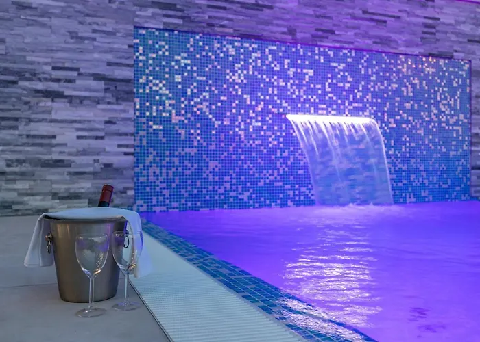 ヴィラ Luxury Lorena With Heated Pool, Jacuzzi,sauna And Seaview *