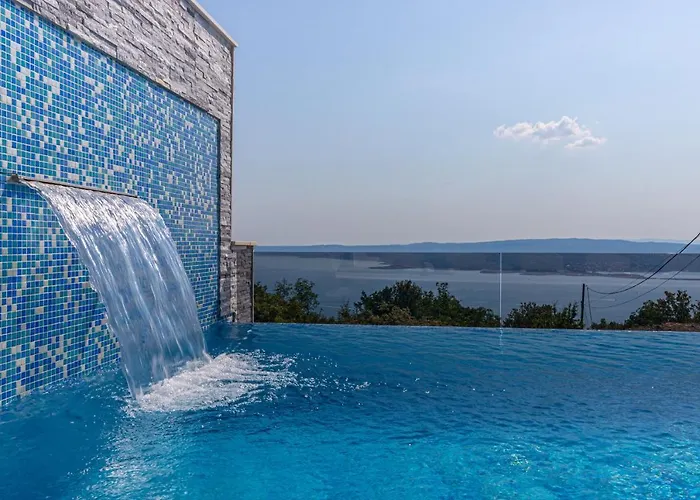 ヴィラ Luxury Lorena With Heated Pool, Jacuzzi,sauna And Seaview *