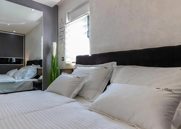 Luxury Lorena With Heated Pool, Jacuzzi,sauna And Seaview ヴィラ