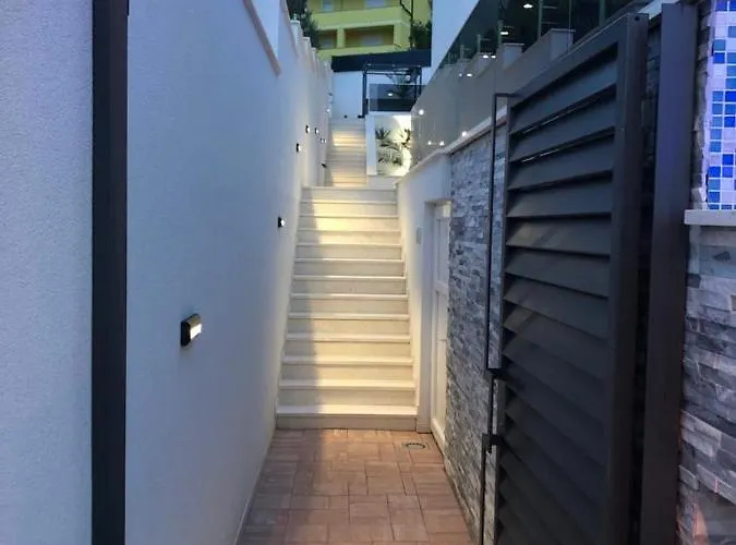 Luxury Lorena With Heated Pool, Jacuzzi,sauna And Seaview ツリクヴェニツァ