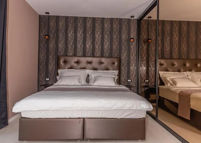 Luxury Lorena With Heated Pool, Jacuzzi,sauna And Seaview ヴィラ ツリクヴェニツァ