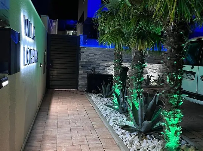 Luxury Lorena With Heated Pool, Jacuzzi,sauna And Seaview